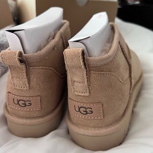 New ultra mini Uggs in driftwood size 8